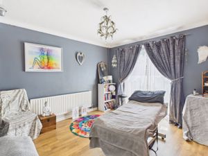 Dining room - click for photo gallery